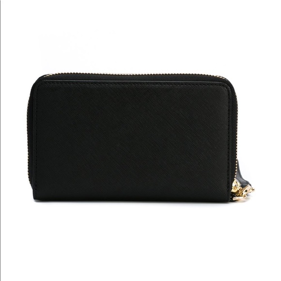 Tory Burch Robinson Zip Around Smartphone Wristlet - Picture 7 of 8